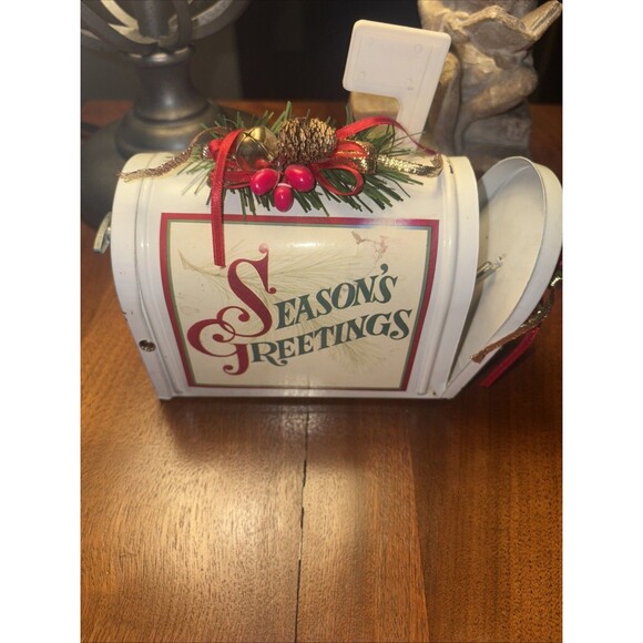 Christmas Music Box Mailbox - Picture 5 of 7